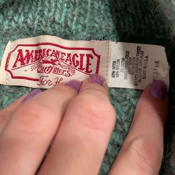 COPY - 𝅺8.american  eagle women’s size M sweater. Good condition contains wool. - Picture 4 of 4